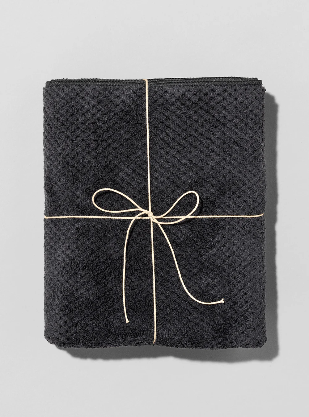 3-fromm-F4715-softees-plush-microfiber-salon-towels-dark-grey-bun_1000x1500